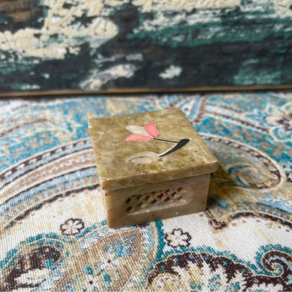 Stone Trinket Box Carved Inlaid Flower Jewelry Box Vintage